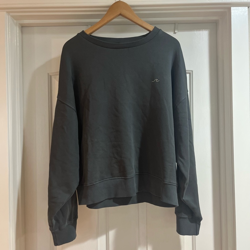 ROXY Crewneck w/ embroidery
